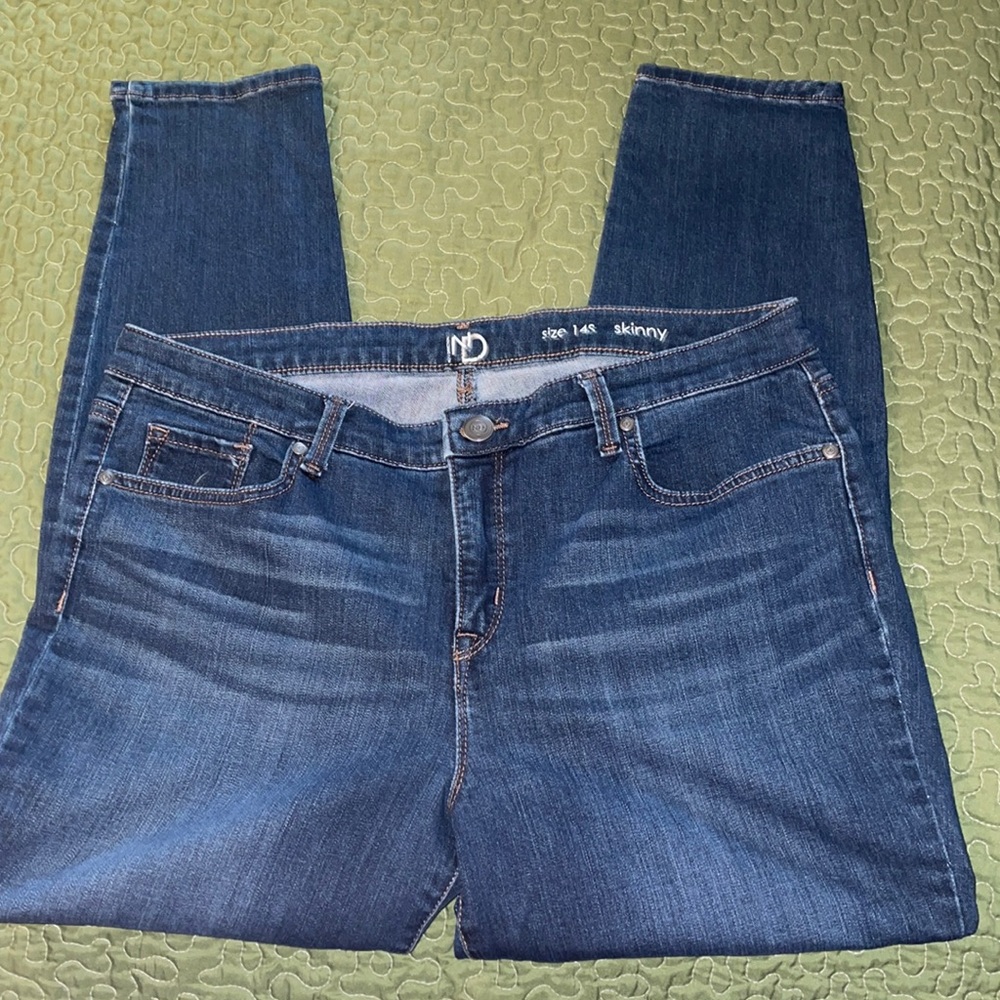 EUC New Directions. Size 14S. Skinny. Medium wash